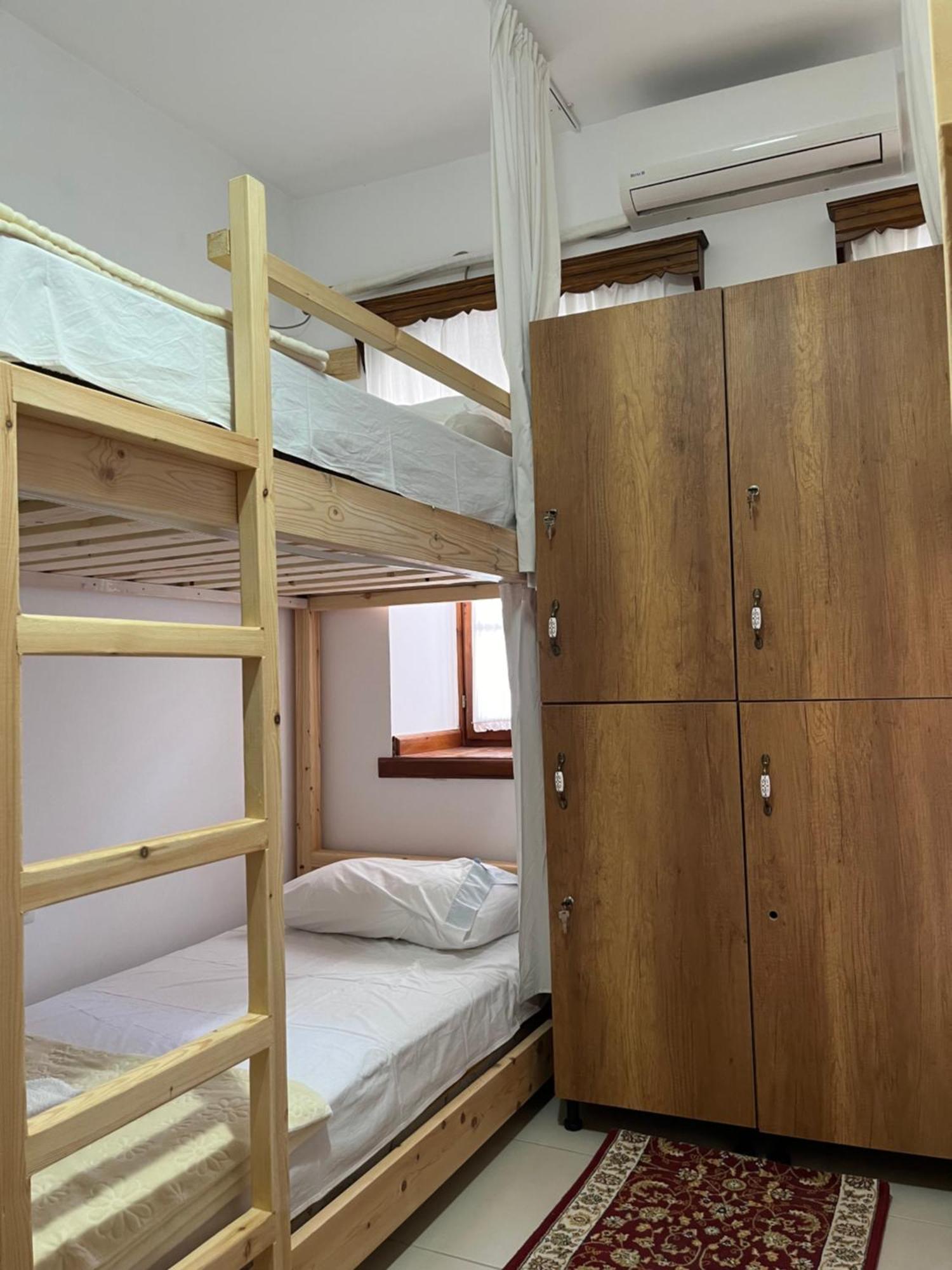Cico Hostel &Private Room Gjirokastër Exteriör bild